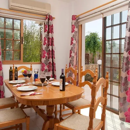 Villa Nerine By