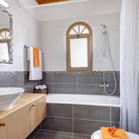 Вилла Nerine By *